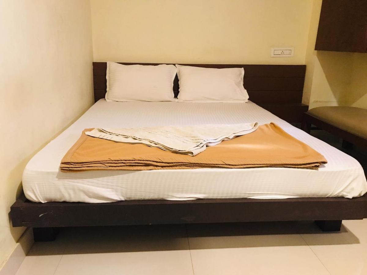 Staymaker Bright Palace Residency Shimoga Extérieur photo