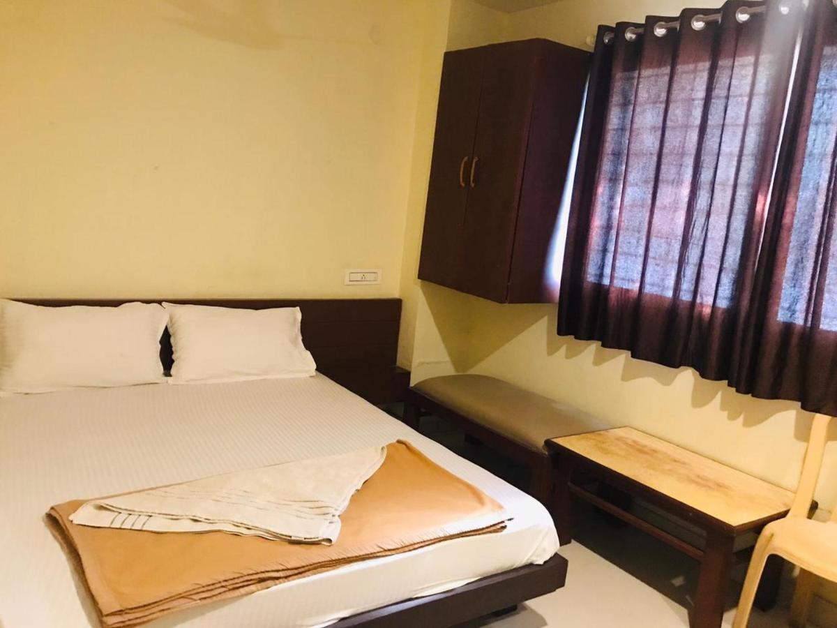 Staymaker Bright Palace Residency Shimoga Extérieur photo